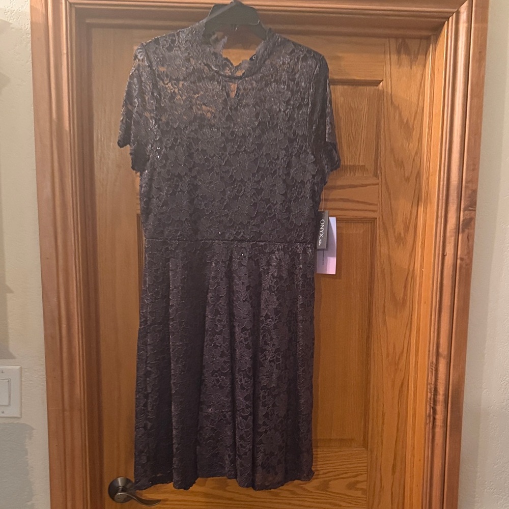 Onyx Nite Black Lace Midi Dress